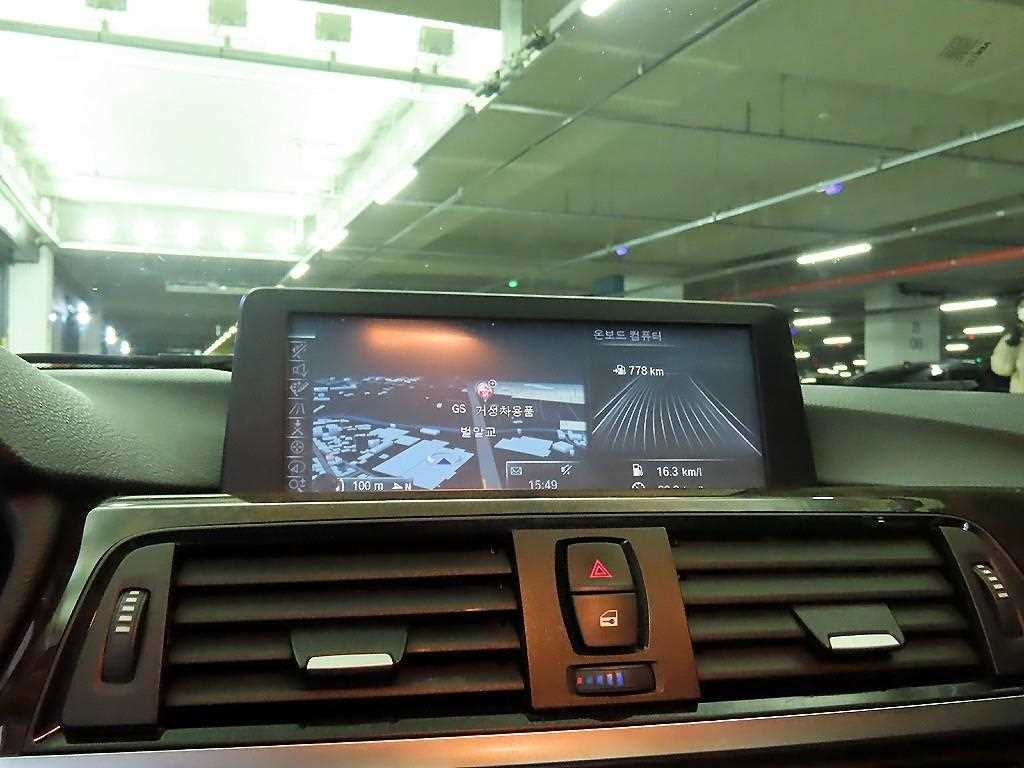 BMW 3시리즈 3시리즈 (F30) 320d 이미지 13