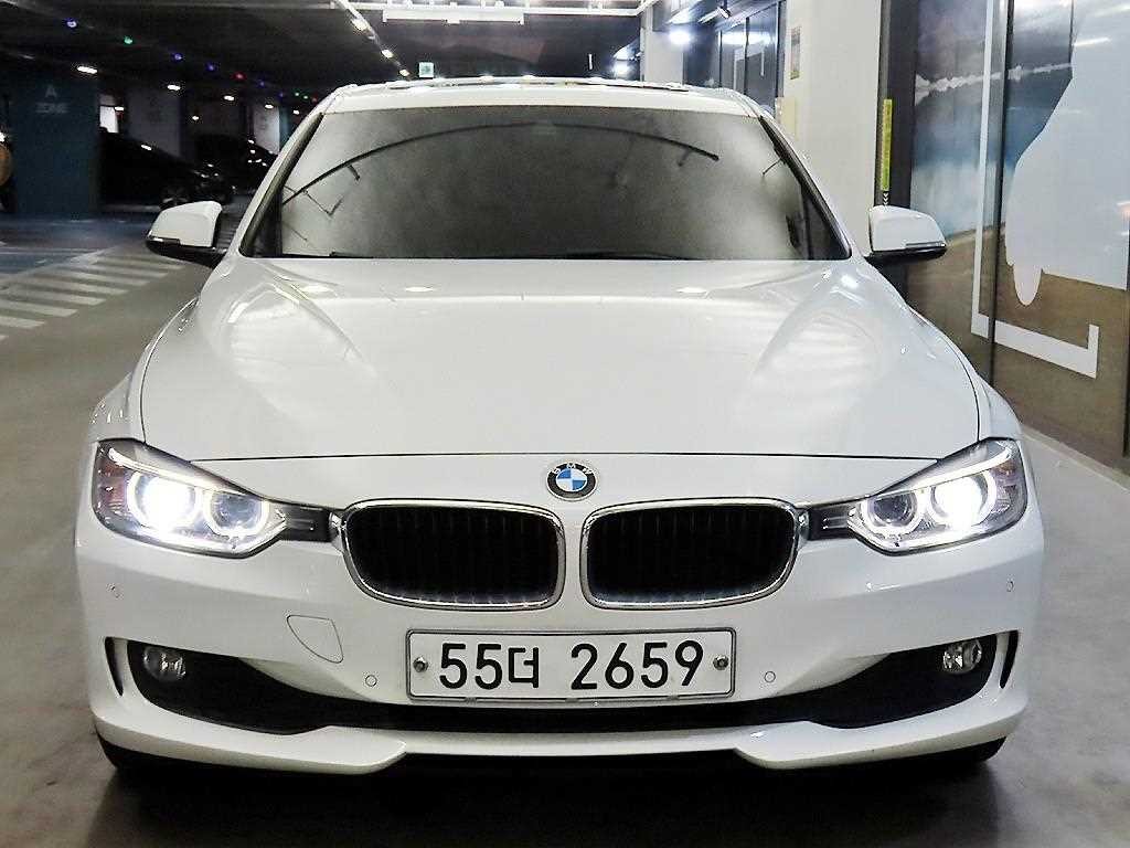 BMW 3시리즈 3시리즈 (F30) 320d 이미지 2