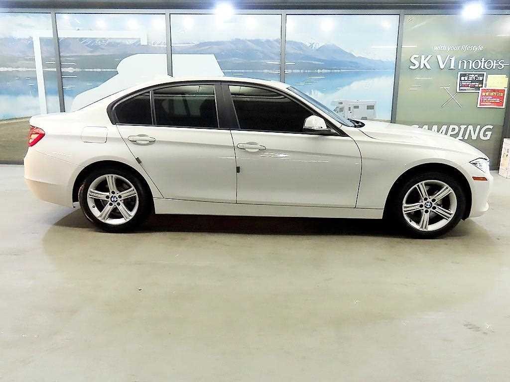 BMW 3시리즈 3시리즈 (F30) 320d 이미지 3
