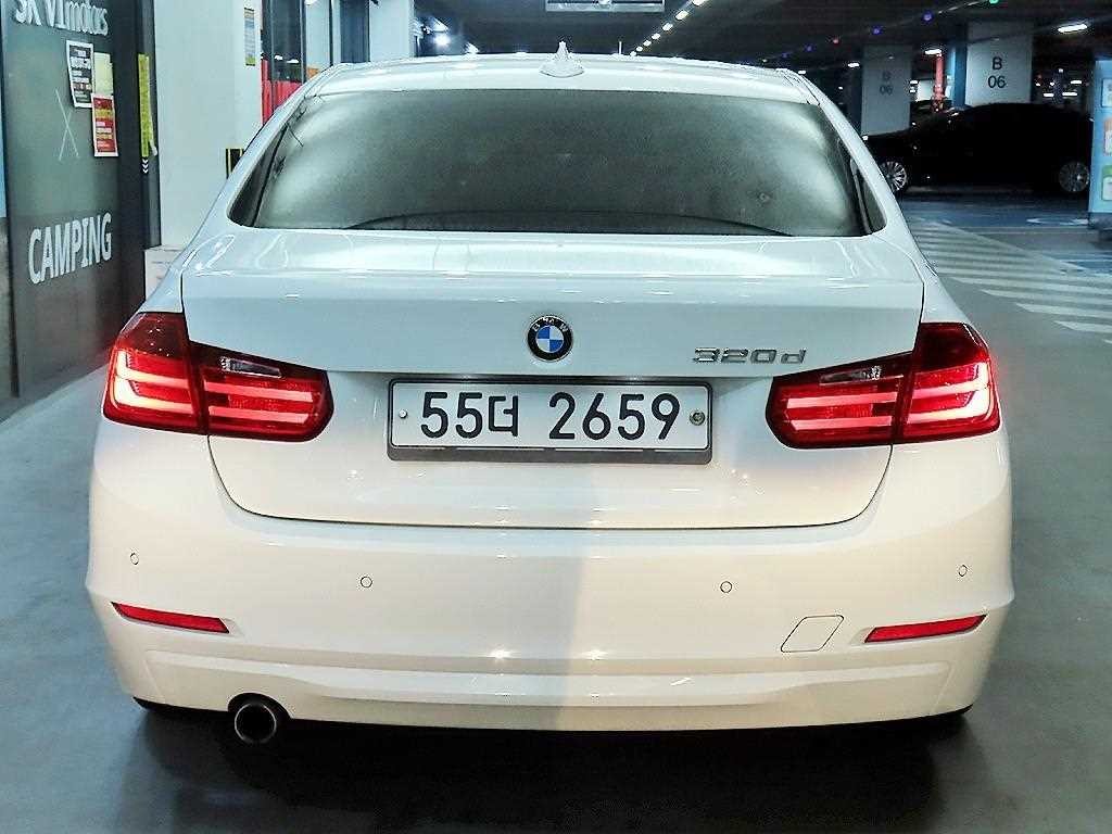 BMW 3시리즈 3시리즈 (F30) 320d 이미지 5