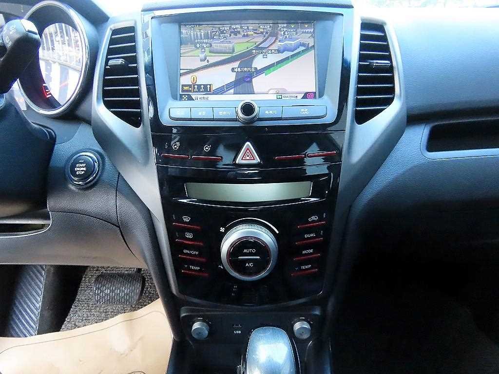 KG모빌리티(쌍용) 티볼리 티볼리 아머 4WD 가솔린 LX 이미지 12