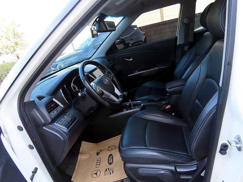 KG모빌리티(쌍용) 티볼리 티볼리 아머 4WD 가솔린 LX 이미지 5