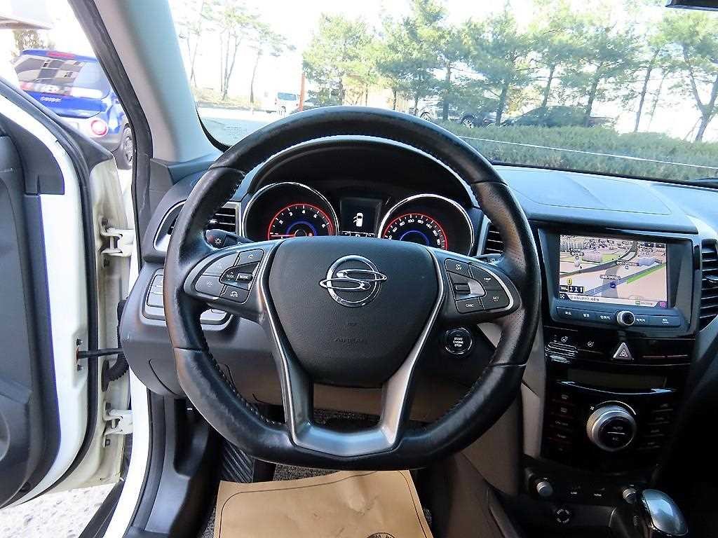KG모빌리티(쌍용) 티볼리 티볼리 아머 4WD 가솔린 LX 이미지 8