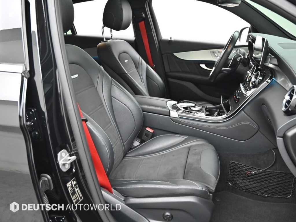 벤츠 GLC 클래스 GLC클래스 X253 AMG GLC 63 S 4MATIC+ 쿠페 이미지 10
