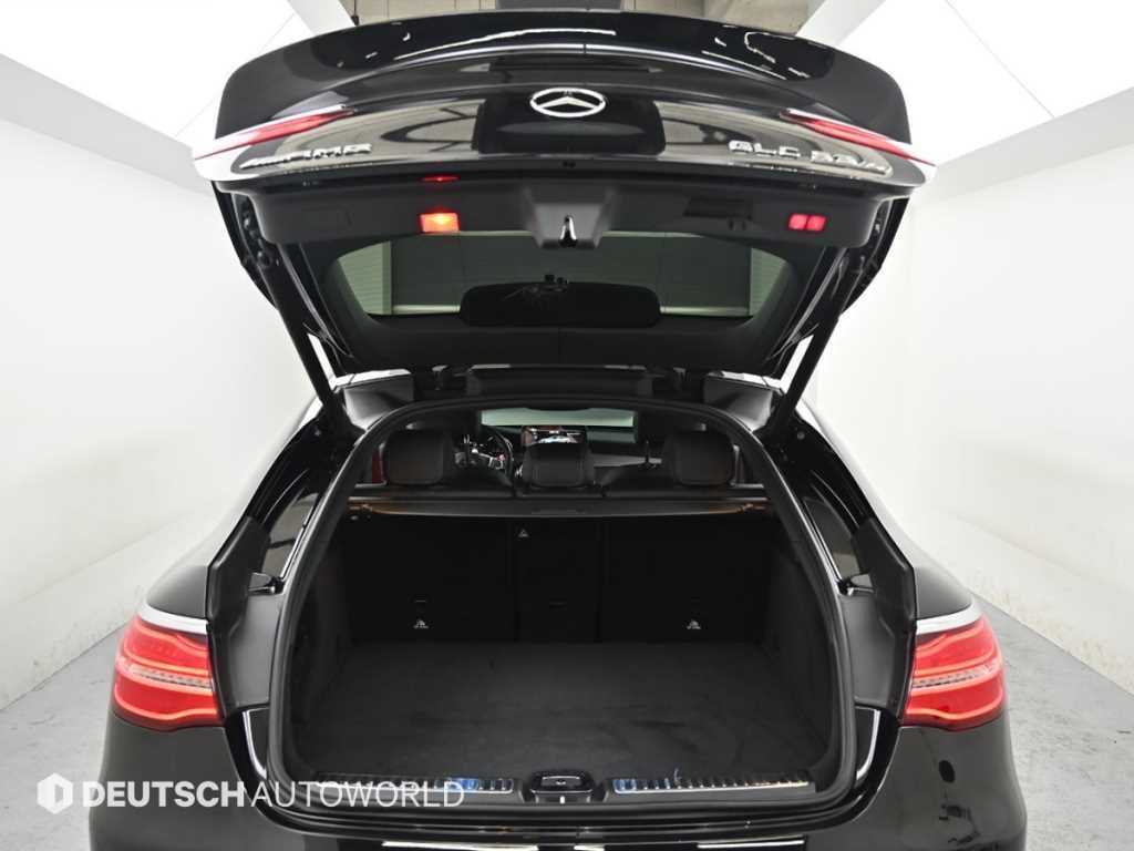 벤츠 GLC 클래스 GLC클래스 X253 AMG GLC 63 S 4MATIC+ 쿠페 이미지 19
