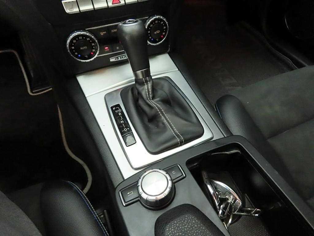 벤츠 C 클래스 C클래스 W204 C220 CDI 4MATIC 이미지 10