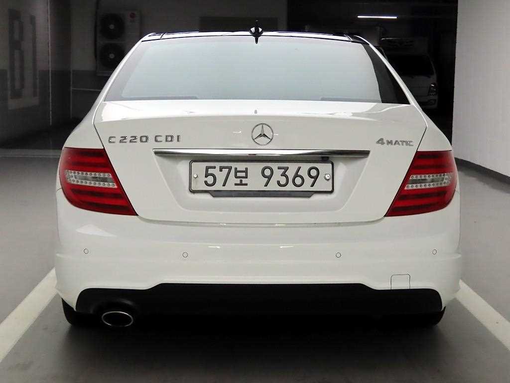 벤츠 C 클래스 C클래스 W204 C220 CDI 4MATIC 이미지 3