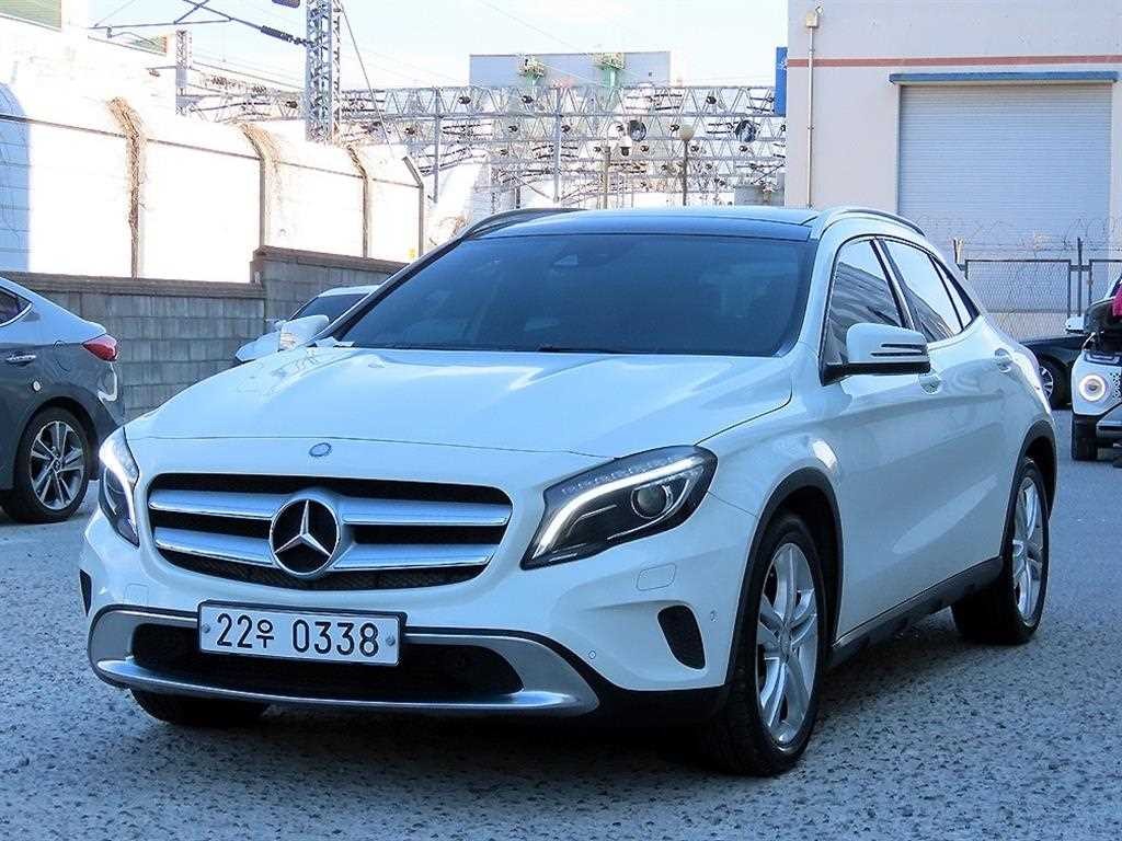 벤츠 GLA 클래스 GLA클래스 X156 GLA200 D 4MATIC 이미지 2