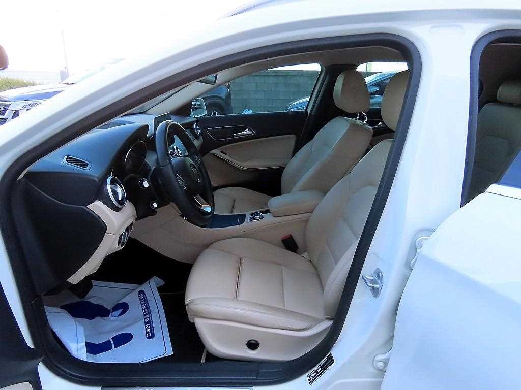 벤츠 GLA 클래스 GLA클래스 X156 GLA200 D 4MATIC 이미지 5