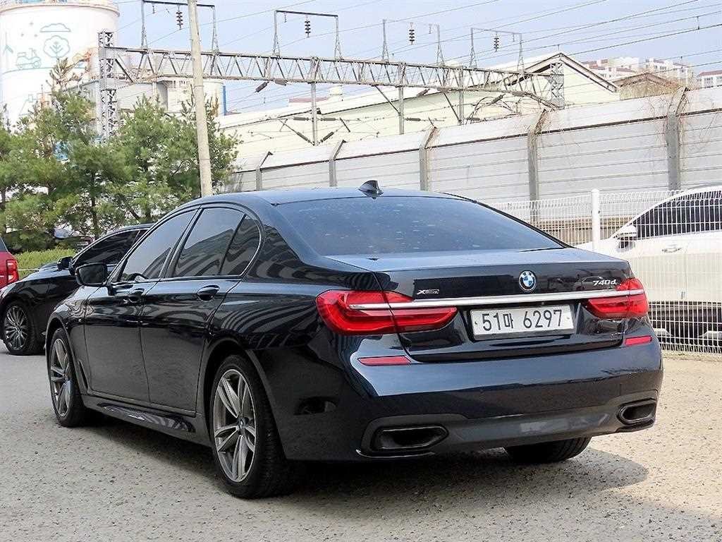 BMW 7시리즈 7시리즈 (G11) 740d xDrive M 스포츠 이미지 3