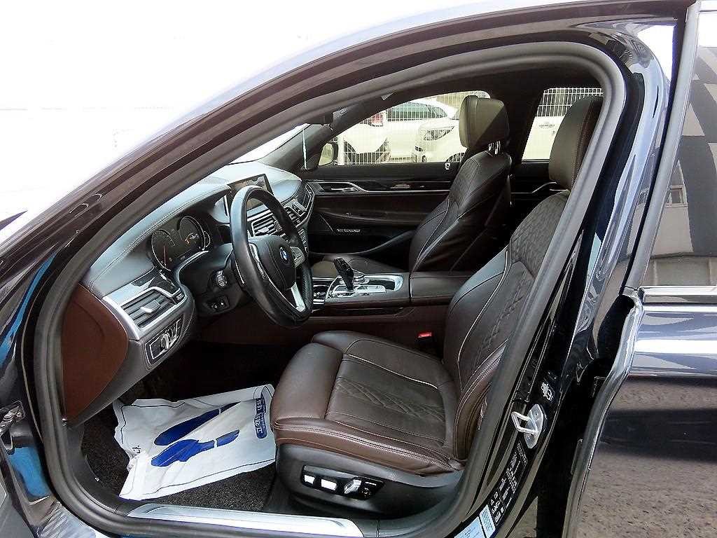 BMW 7시리즈 7시리즈 (G11) 740d xDrive M 스포츠 이미지 5