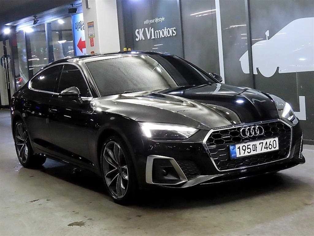 아우디 A5 A5 (F5) 40 TFSI 콰트로 프리미엄 스포트백 이미지 1