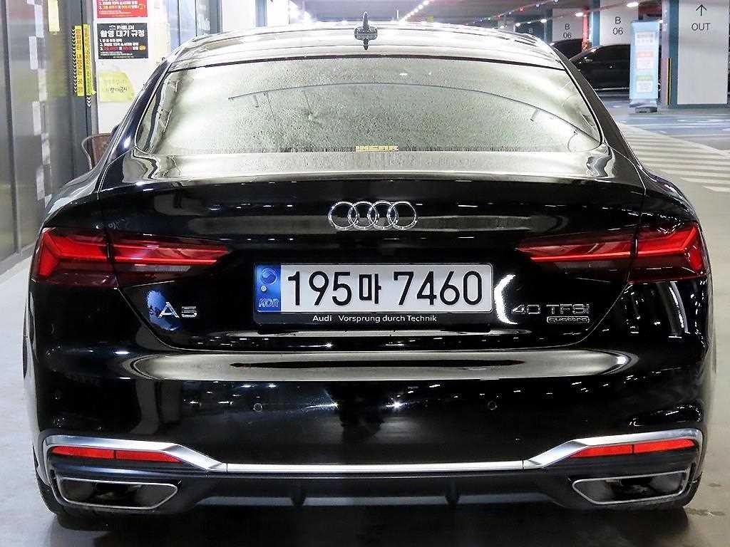 아우디 A5 A5 (F5) 40 TFSI 콰트로 프리미엄 스포트백 이미지 5
