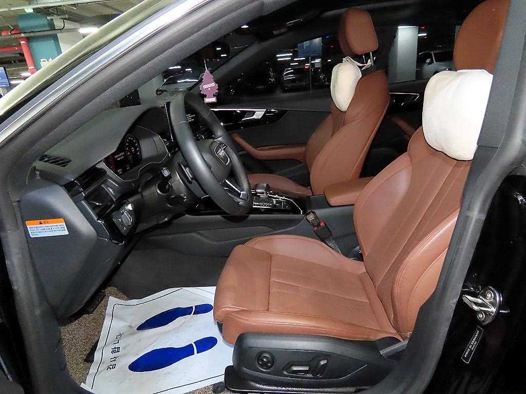 아우디 A5 A5 (F5) 40 TFSI 콰트로 프리미엄 스포트백 이미지 6