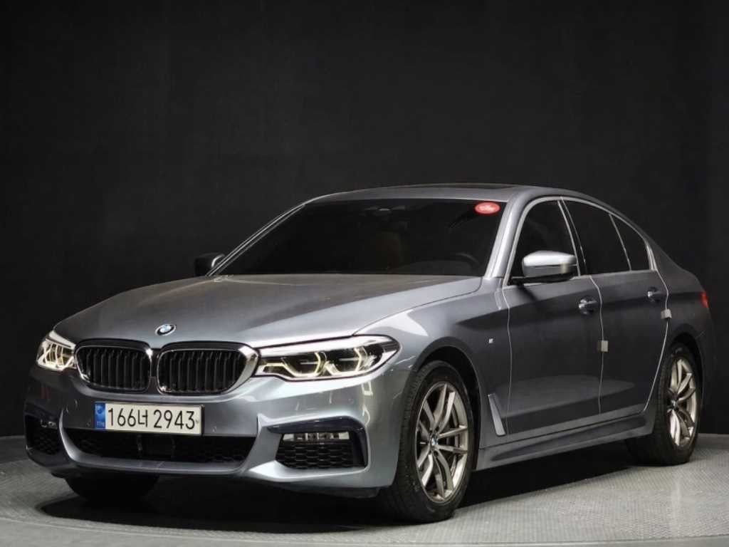 BMW 5시리즈 5시리즈 (G30) 530i xDrive M 스포츠 이미지 1