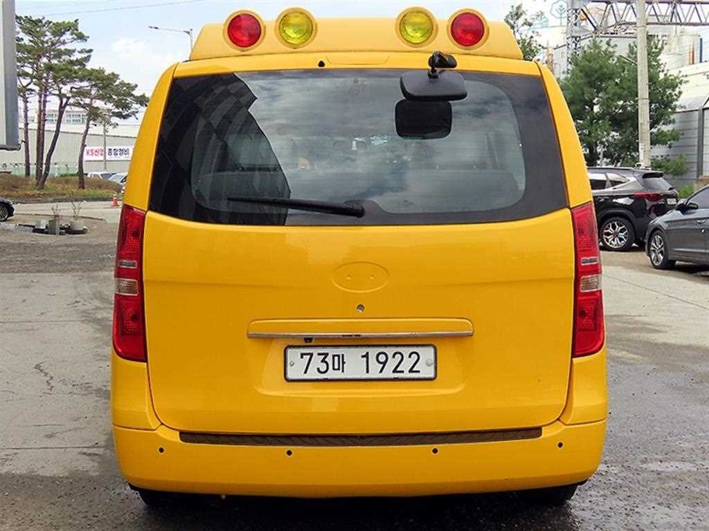 현대 스타렉스 그랜드 스타렉스 12인승 어린이 버스 이미지 4