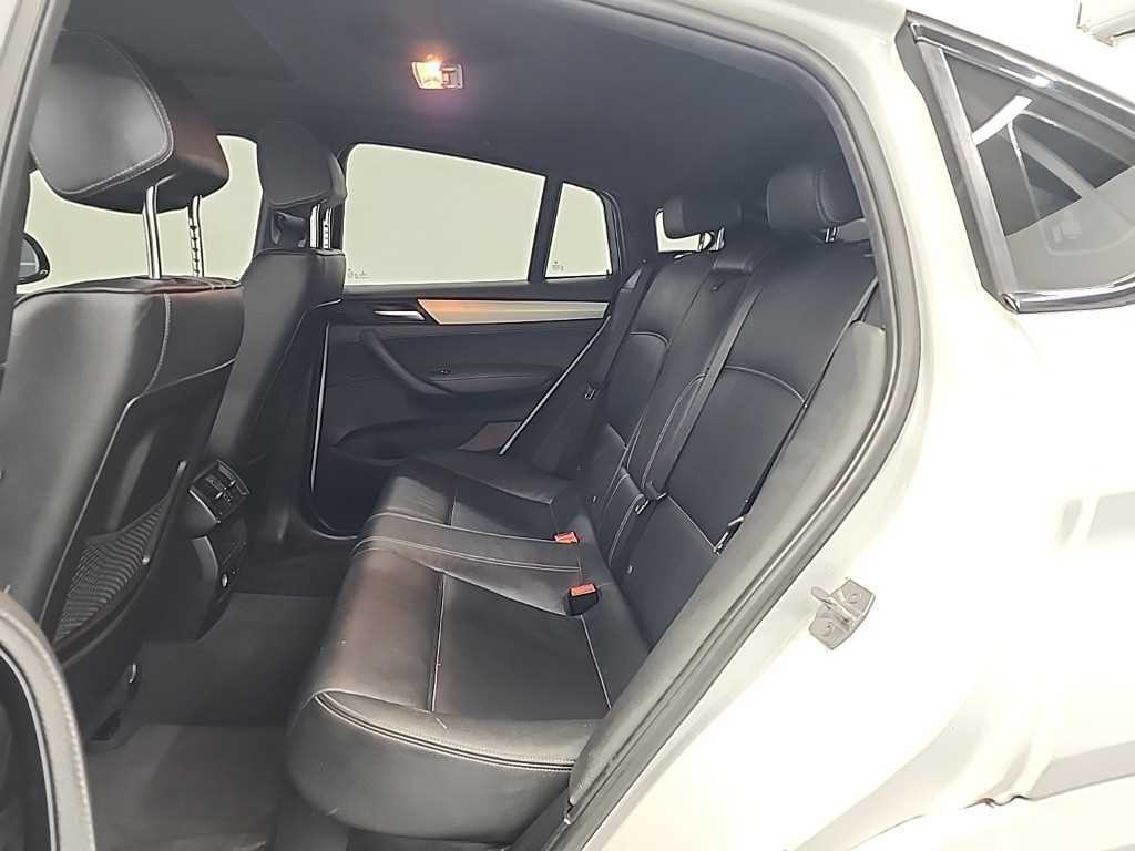 BMW X4 X4 (F26) xDrive 20d M 스포츠 이미지 12