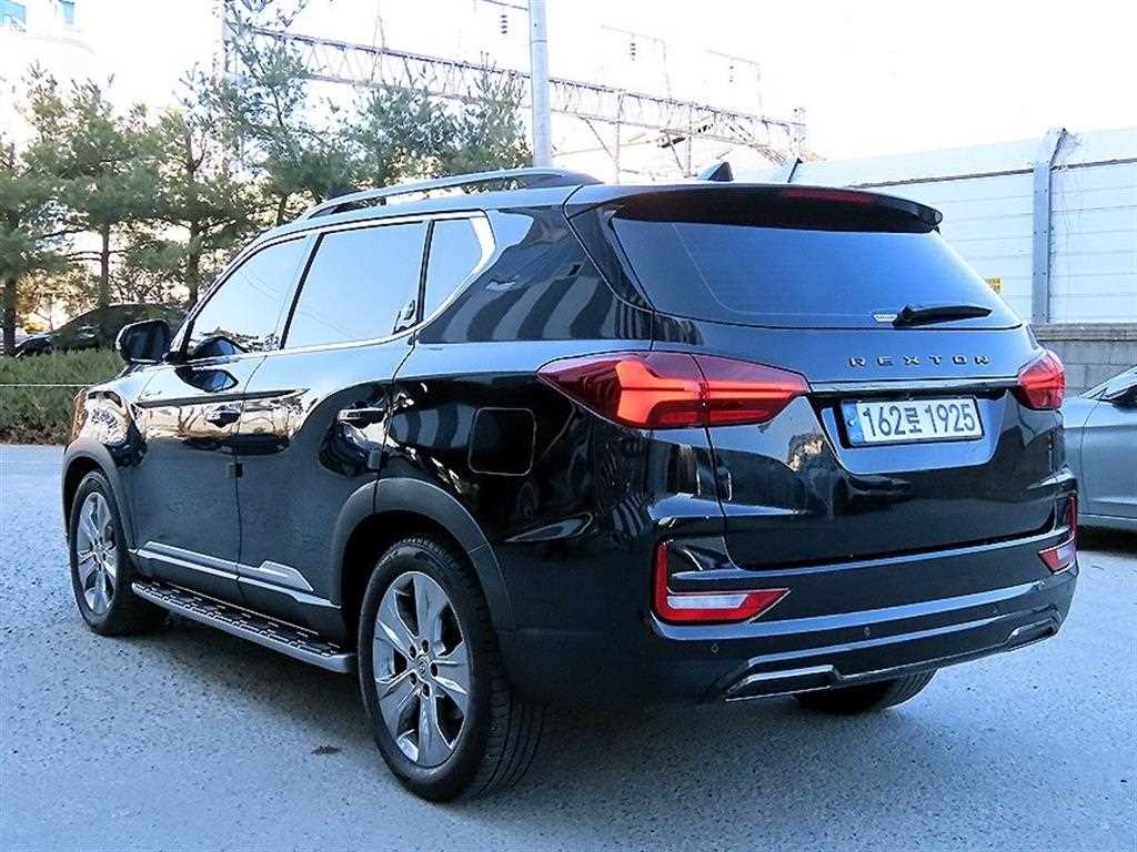 KG모빌리티(쌍용) 렉스턴 올 뉴 렉스턴 (Y450) 디젤 2.2 4WD 시그니처 이미지 3