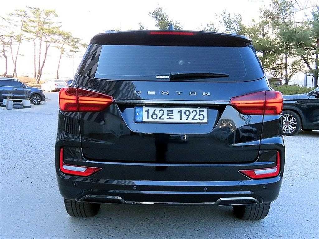 KG모빌리티(쌍용) 렉스턴 올 뉴 렉스턴 (Y450) 디젤 2.2 4WD 시그니처 이미지 4