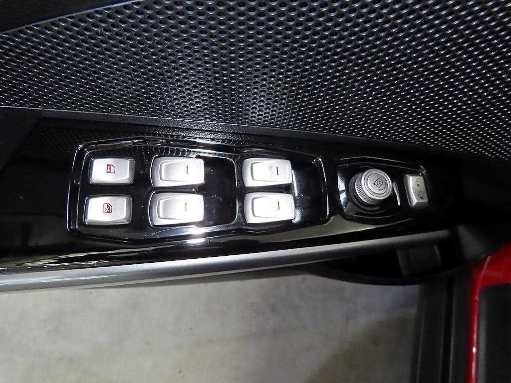 KG모빌리티(쌍용) 티볼리 티볼리 아머 2WD 디젤 LX 이미지 13