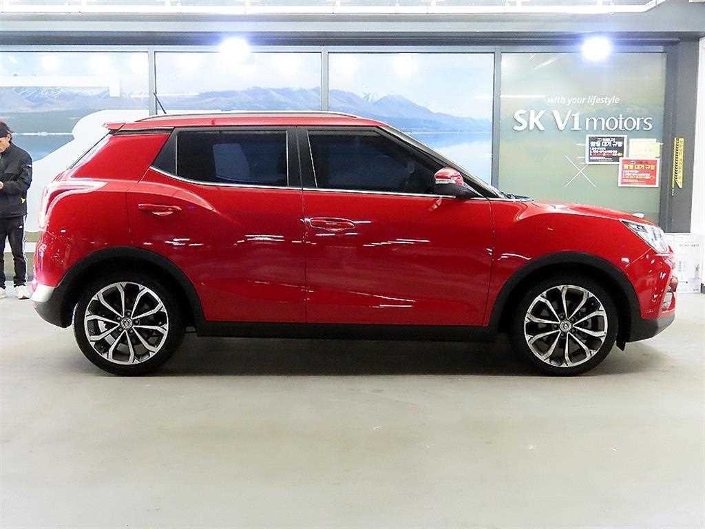 KG모빌리티(쌍용) 티볼리 티볼리 아머 2WD 디젤 LX 이미지 3