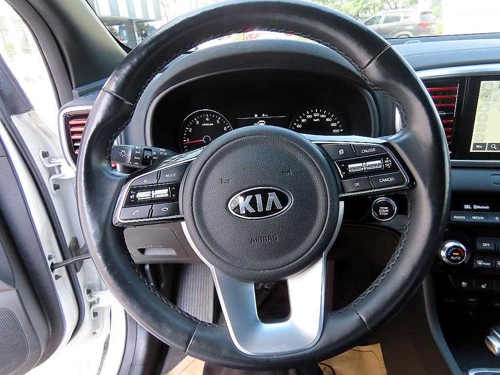 기아 스포티지 스포티지 더 볼드 2.0 가솔린 2WD 노블레스 이미지 8