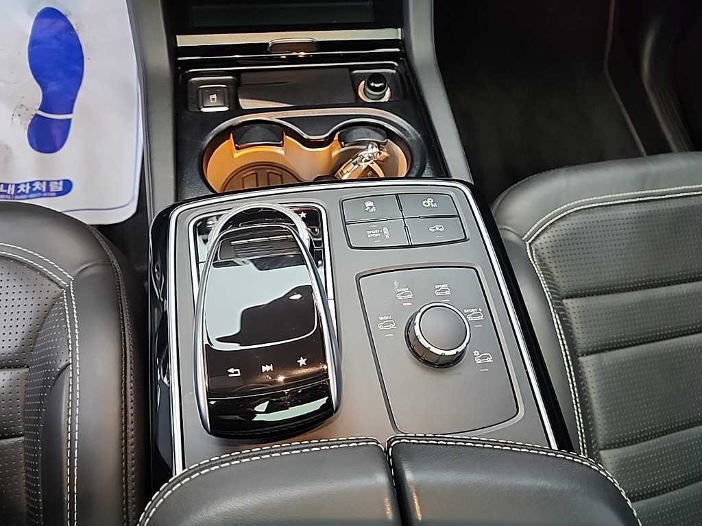 벤츠 GLE 클래스 GLE 클래스 W166 GLE 63 AMG S 4MATIC 쿠페 이미지 17