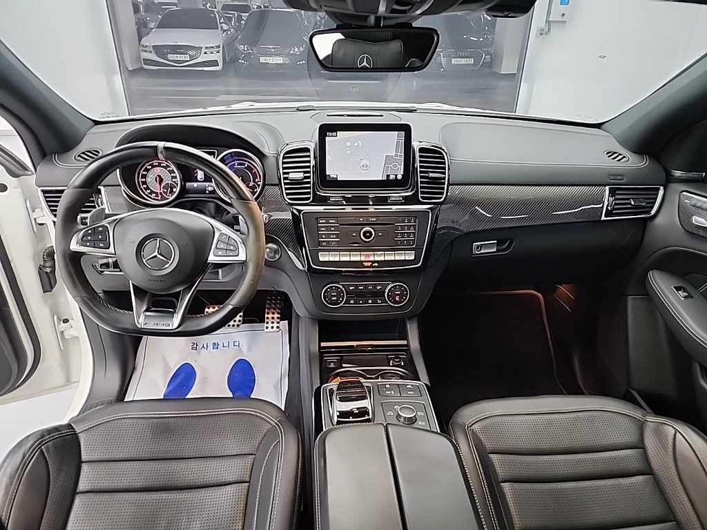 벤츠 GLE 클래스 GLE 클래스 W166 GLE 63 AMG S 4MATIC 쿠페 이미지 7