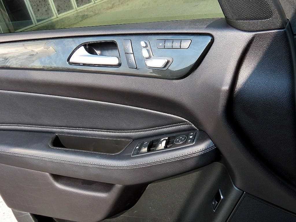 벤츠 GLE 클래스 GLE 클래스 W166 GLE 250 d 4MATIC 이미지 11