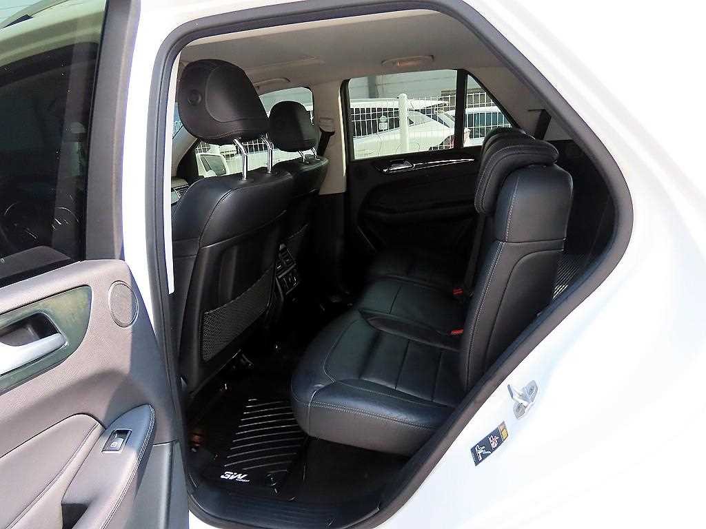 벤츠 GLE 클래스 GLE 클래스 W166 GLE 250 d 4MATIC 이미지 6