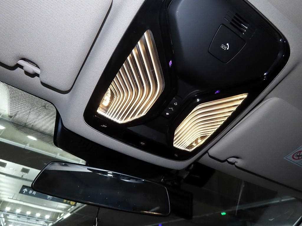 BMW 5시리즈 5시리즈 (G30) 520d M 스포츠 플러스 이미지 15