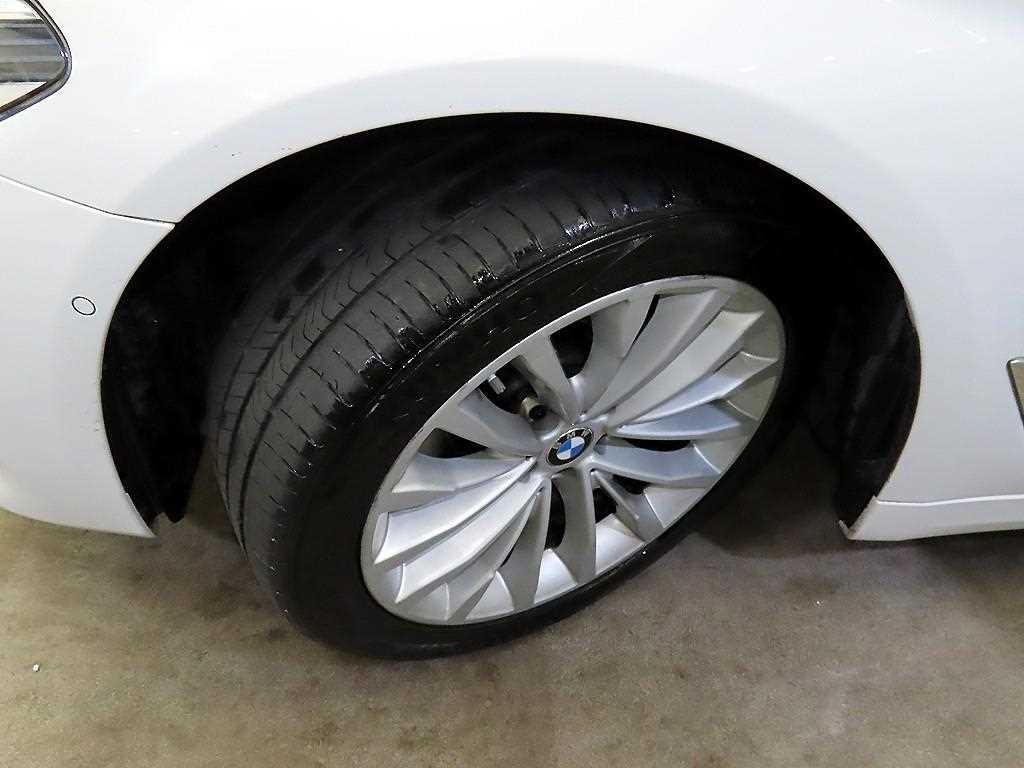 BMW 5시리즈 5시리즈 (G30) 520d M 스포츠 플러스 이미지 20