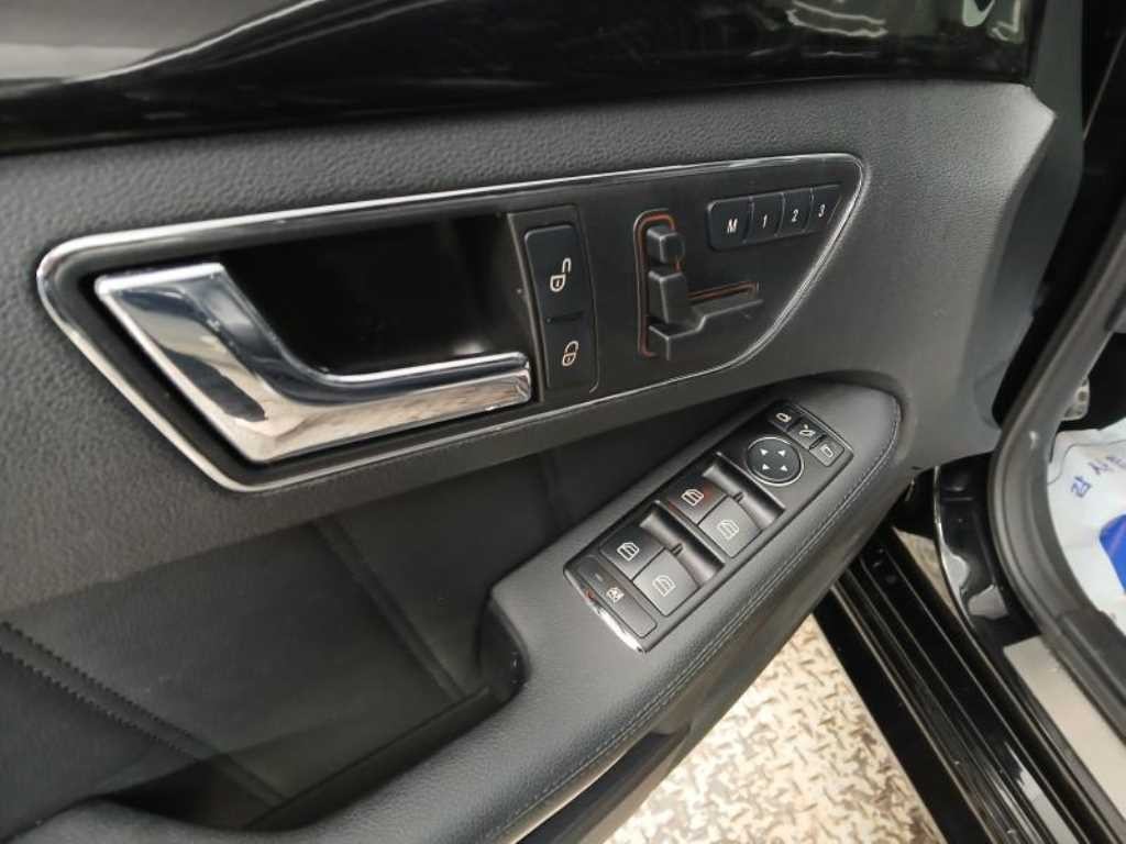 벤츠 E 클래스 E-클래스 W212 E63 AMG 이미지 10