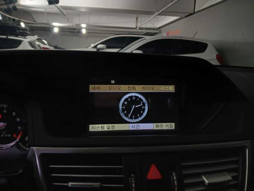 벤츠 E 클래스 E-클래스 W212 E63 AMG 이미지 13