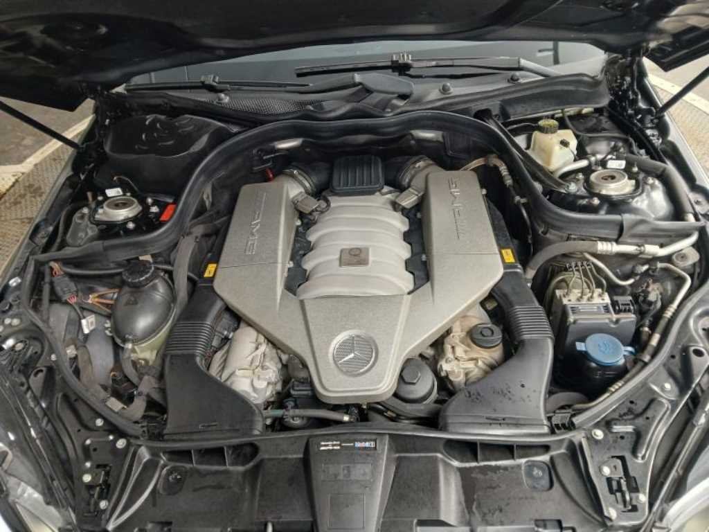 벤츠 E 클래스 E-클래스 W212 E63 AMG 이미지 19