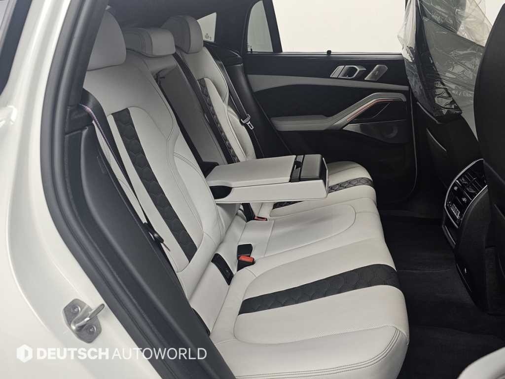 BMW X6M X6M (F96) 4.4 컴페티션 이미지 12