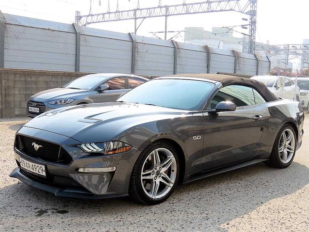 포드 머스탱 GT 컨버터블 이미지 2