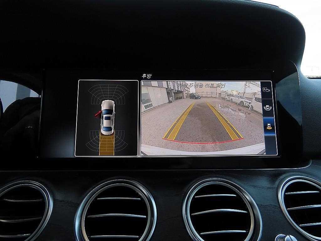벤츠 E 클래스 E-클래스 W213 E220d 아방가르드 이미지 15
