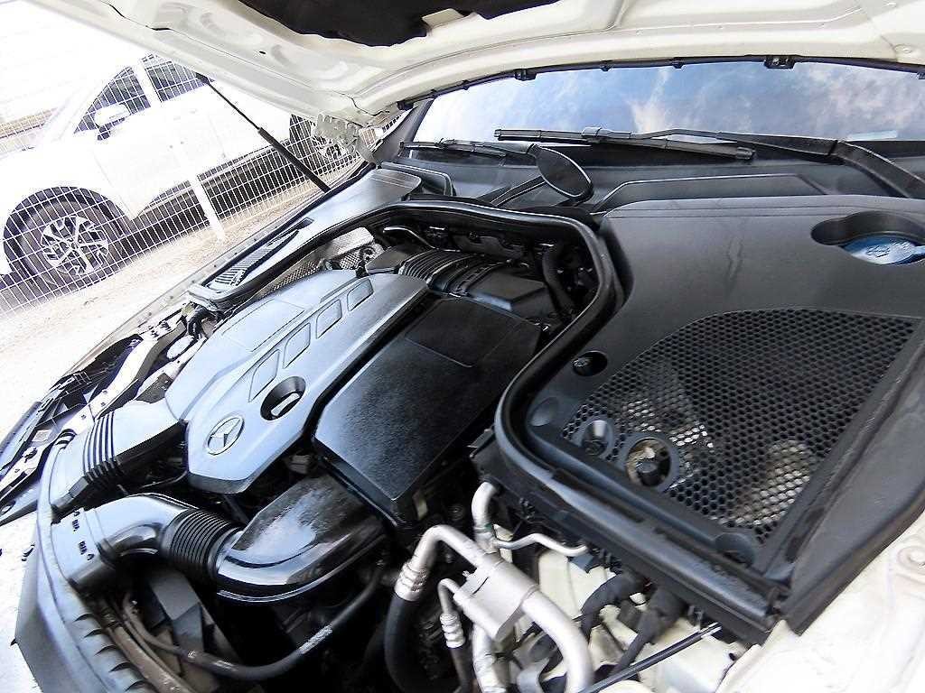 벤츠 E 클래스 E-클래스 W213 E220d 아방가르드 이미지 19