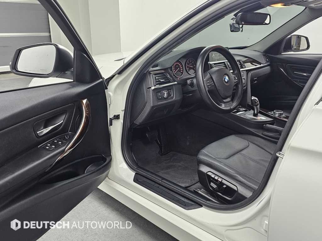 BMW 3시리즈 3시리즈 (F30) 320d 이미지 11