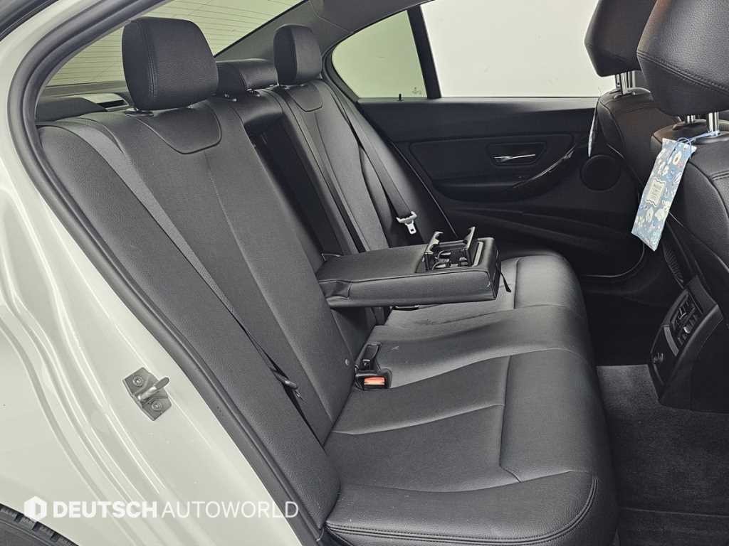 BMW 3시리즈 3시리즈 (F30) 320d 이미지 12