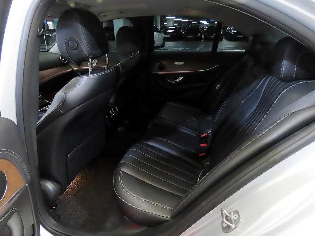 벤츠 E 클래스 E-클래스 W213 E220d 익스클루시브 이미지 7