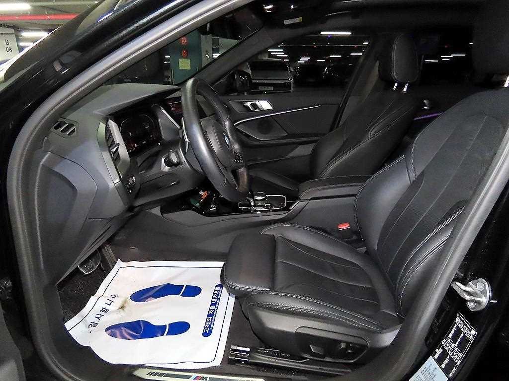 BMW 1시리즈 1시리즈 (F40) 120i M 스포츠 이미지 6