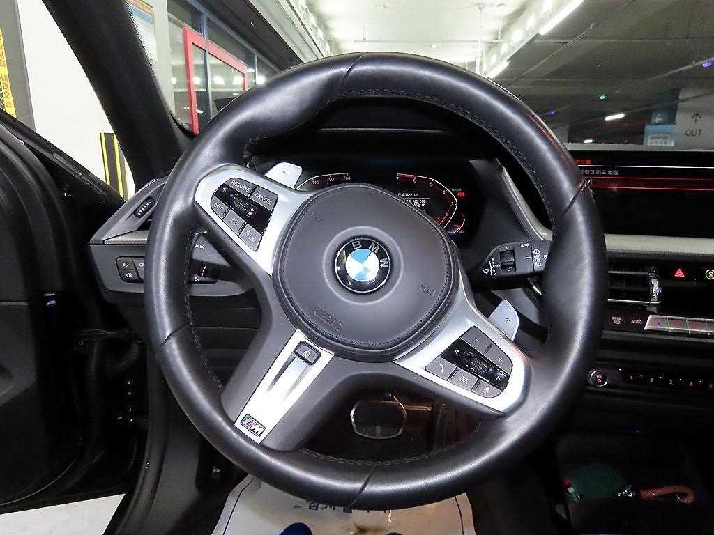 BMW 1시리즈 1시리즈 (F40) 120i M 스포츠 이미지 8