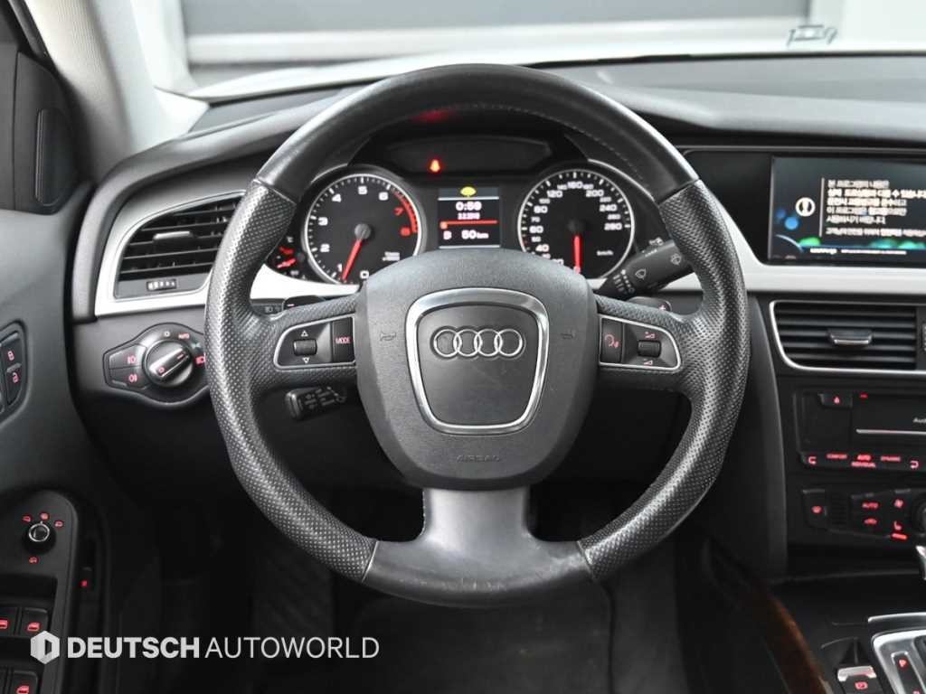 아우디 A4 뉴 A4 2.0 TFSI 콰트로 이미지 13