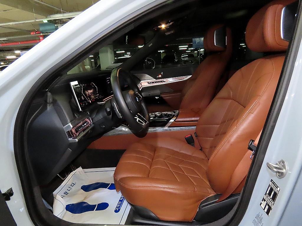 BMW 7시리즈 7시리즈 (G70) 740i sDrive M 스포츠 이미지 6