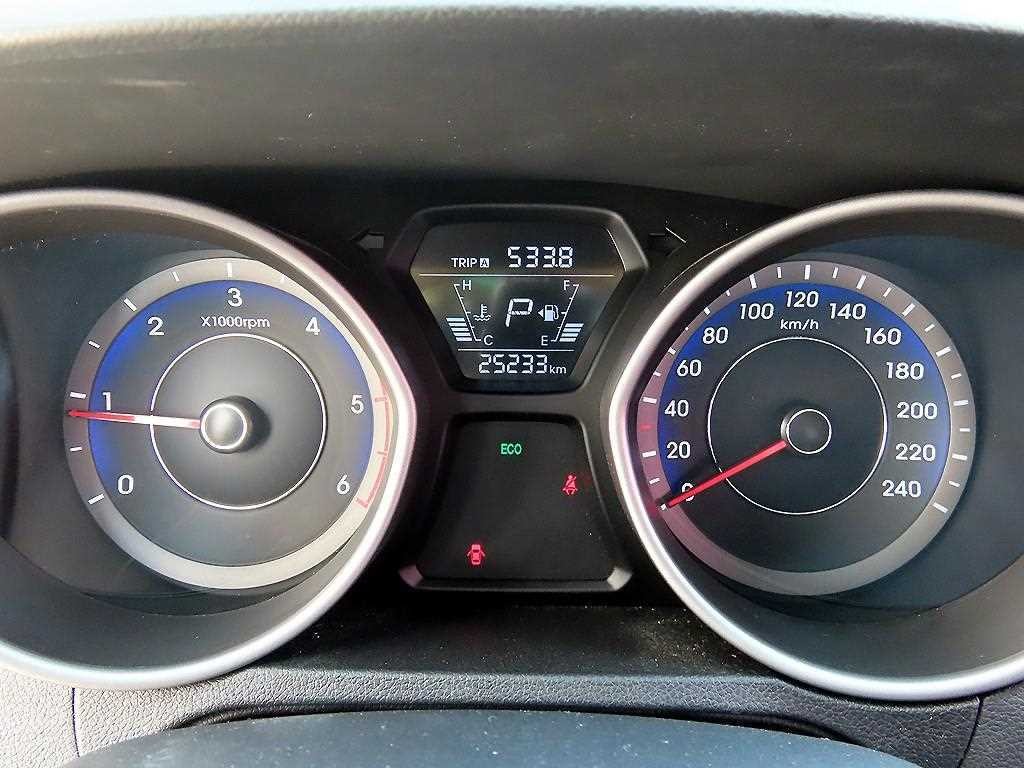현대 아반떼 더 뉴 아반떼 1.6 VGT 스마트 이미지 9