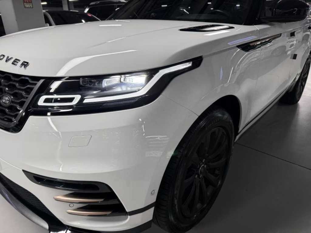 랜드로버 레인지로버 벨라 2.0 D240 R-다이나믹 SE 이미지 17