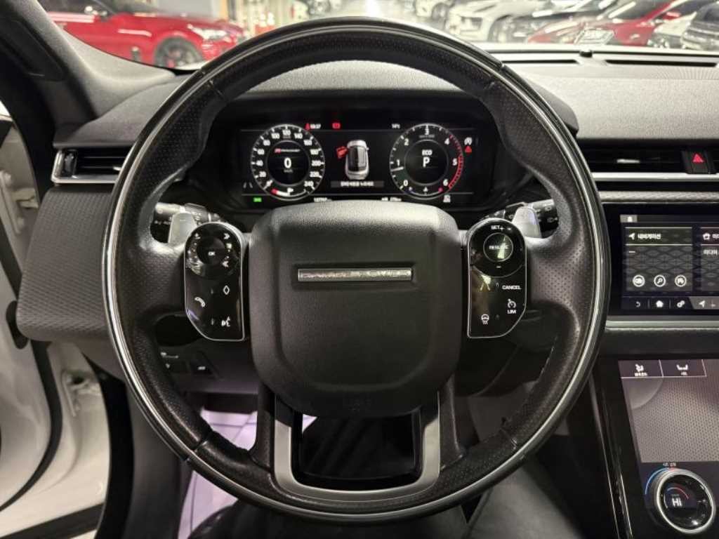 랜드로버 레인지로버 벨라 2.0 D240 R-다이나믹 SE 이미지 7