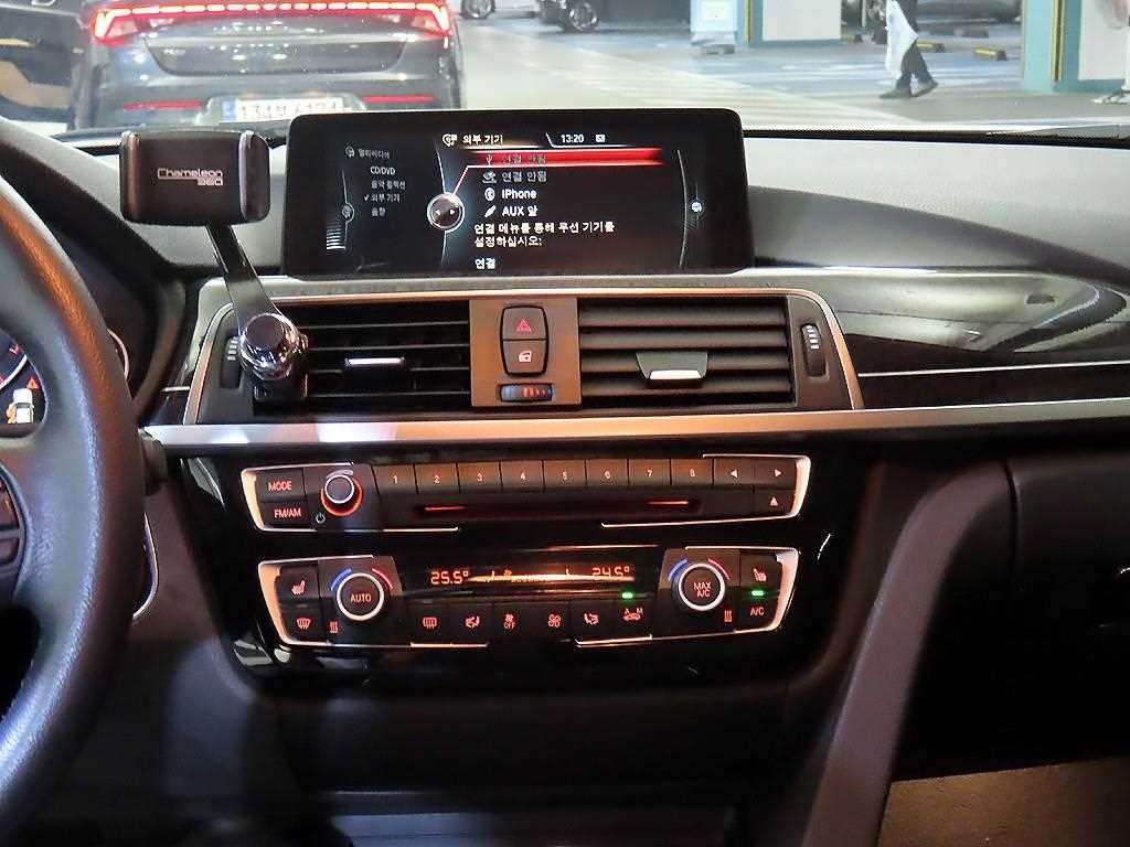 BMW 3시리즈 3시리즈 (F30) 320i 럭셔리 이미지 11
